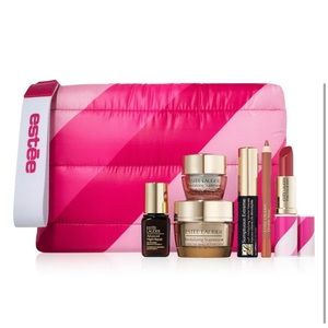 NWT 7-pc Estée Lauder Revitalizing Supreme+ Bundle